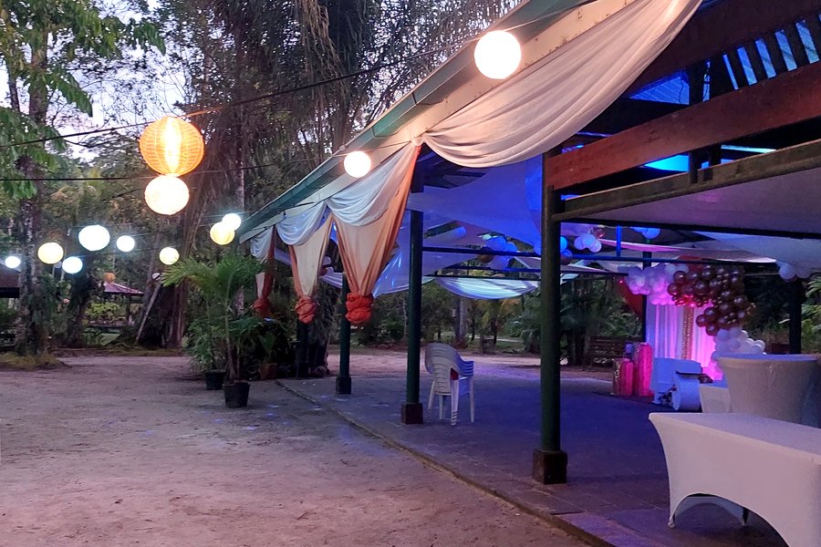 Anjuli Nature Resort — gedecoreerde tent